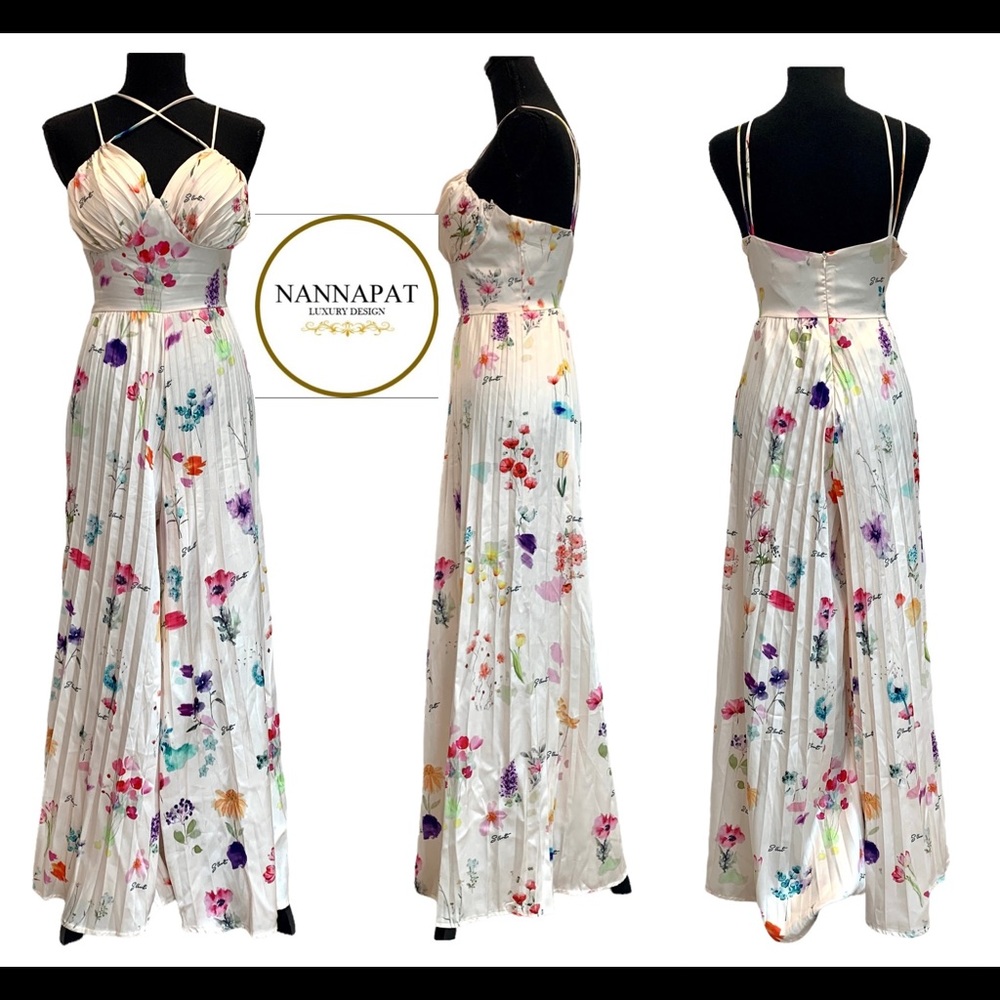Nannapat floral satin effect pleated sweetheart wide leg jumpsuit Sz L K…